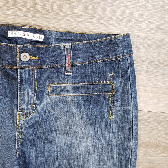 Tommy Hilfiger Vintage Embroidered Denim Capri - Picture 11 of 15